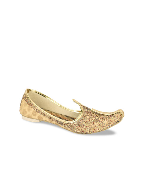 

Desi Colour Men Gold Woven Design Mojaris