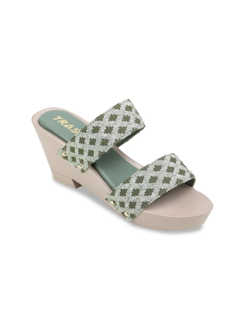 

TRASE Women Green Printed Heels