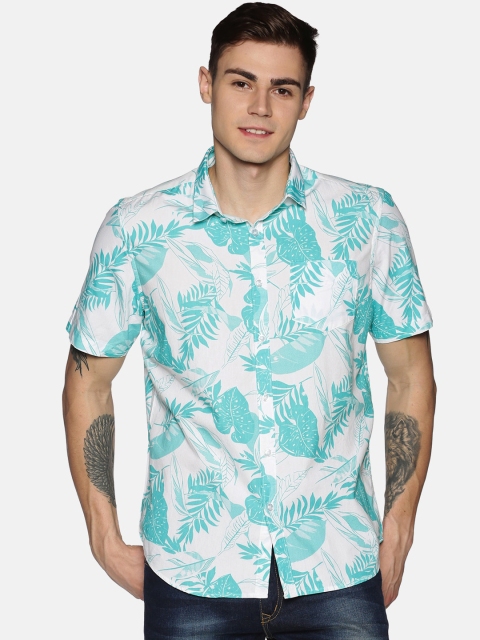 

Tusok Men White & Green Regular Fit Printed Casual Shirt