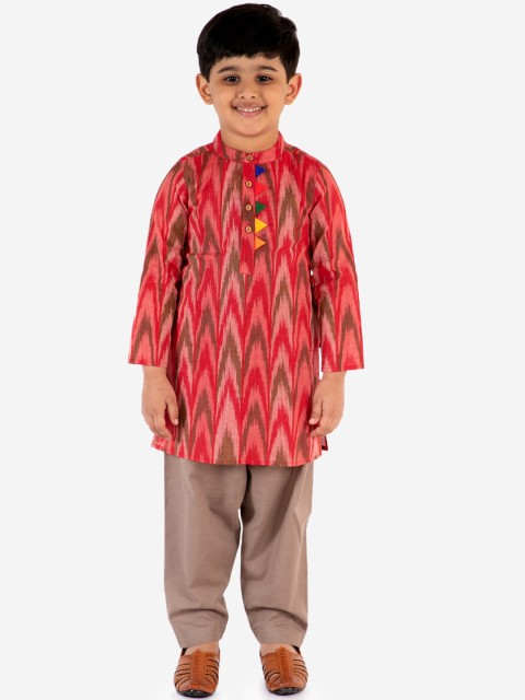 

Lil Peacock Boys Red & Beige Printed Cotton Kurta with Pyjamas