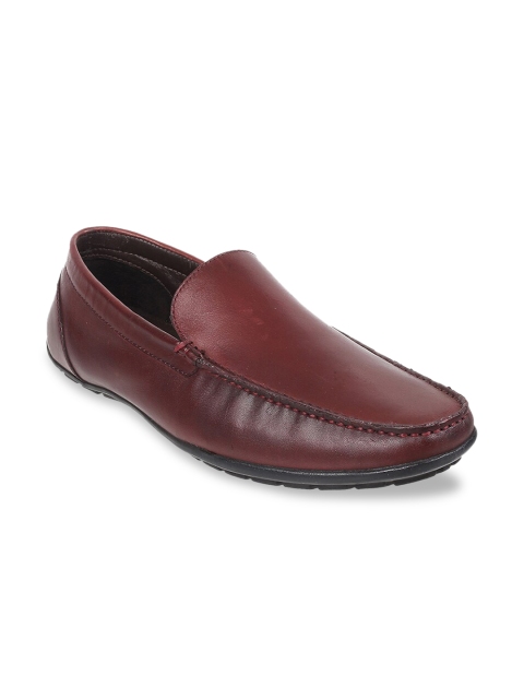 

Mochi Men Maroon Solid Leather Formal Loafers