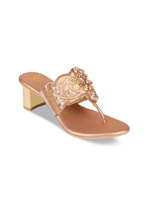 

Sole To Soul Women Peach-Coloured Embellished Sandals