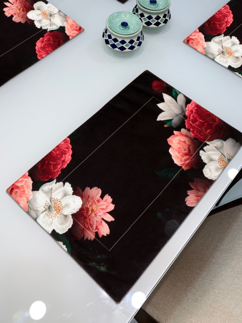 HomeStorie Set Of 4 Black & Pink Digital Printed Rectangular Heat Resistant Table Placemats