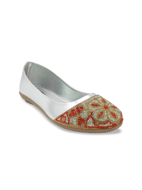 

Jazzy Juniors Girls Woven Design Slip-on Sneakers, Silver