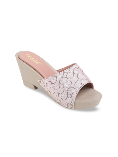 

TRASE Women Pink Printed Mules