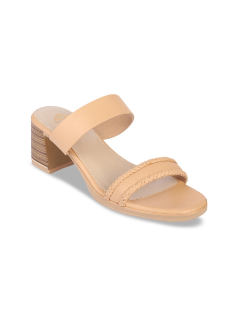 

Sole To Soul Women Beige Solid Sandals