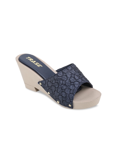 

TRASE Women Blue Printed Mules