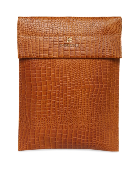 

EVER HYDE Tan Brown Textured Leather IPad Sleeve