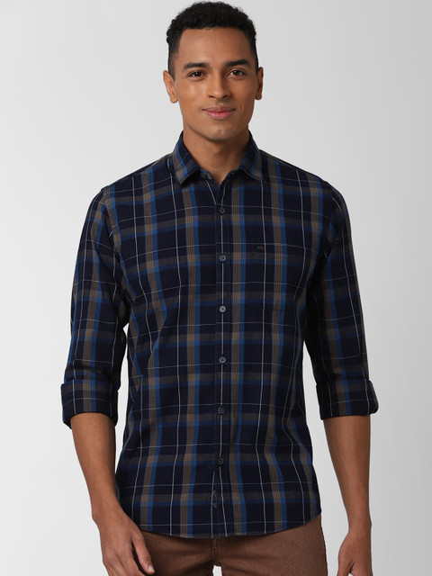 

Peter England Casuals Men Navy Blue Slim Fit Checked Casual Shirt