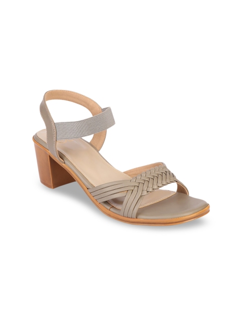 

Sole To Soul Women Grey Textured Block Heels