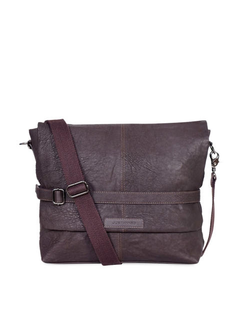 

Justanned Men Brown Textured Messenger Bag