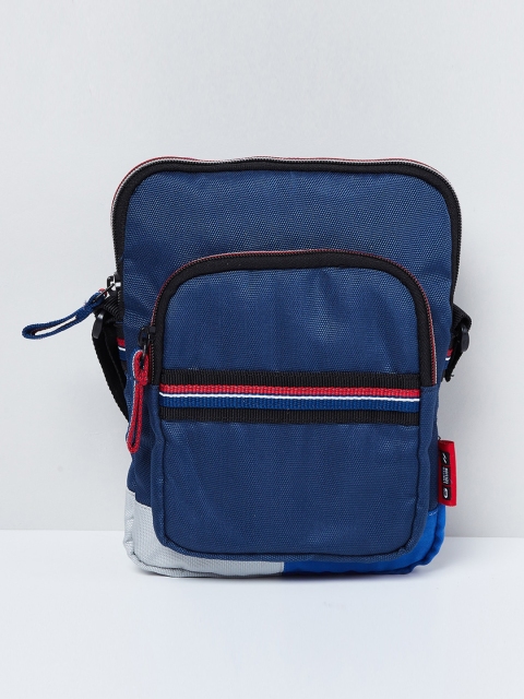 

max Blue Solid Sling Bag