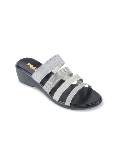 

TRASE Women Black Solid Wedges