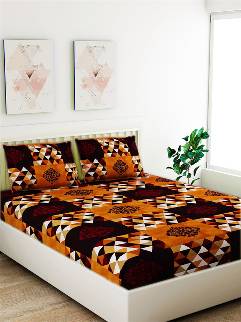 

Salona Bichona Mustard & Maroon Geometric 120 TC Cotton 1 Queen Bedsheet with 2 Pillow Covers