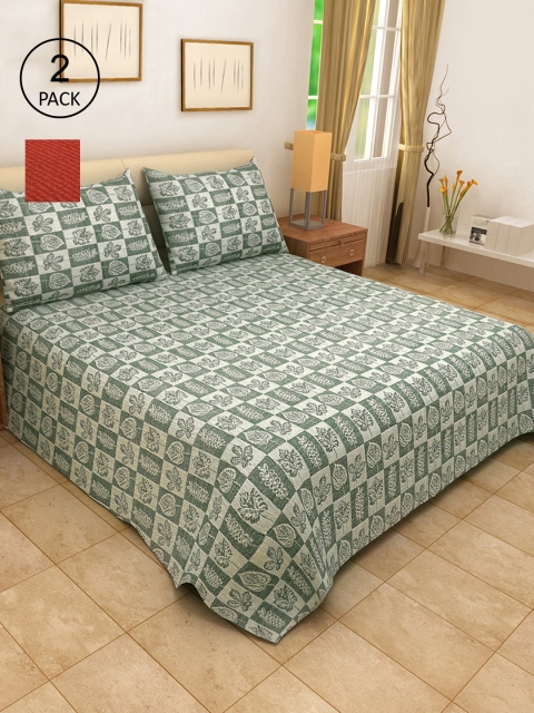 

KLOTTHE Set Of 2 Red & Green Woven-Design Double King Bed Cover with 4 Pillow Covers