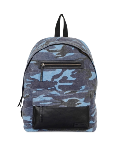 

Justanned Men Blue & Black Camouflage Backpack