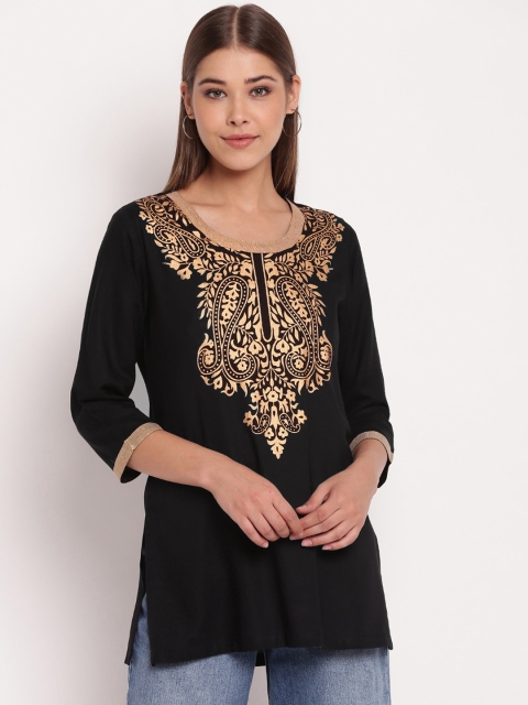 

AKIMIA Women Black & Gold-Coloured Foil Printed Straight Kurti