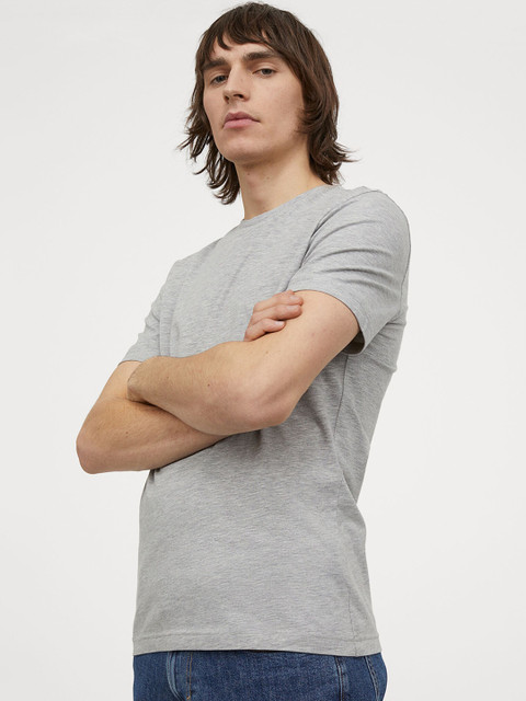 

H&M Men Grey Solid Round-Necked T-shirt Slim Fit