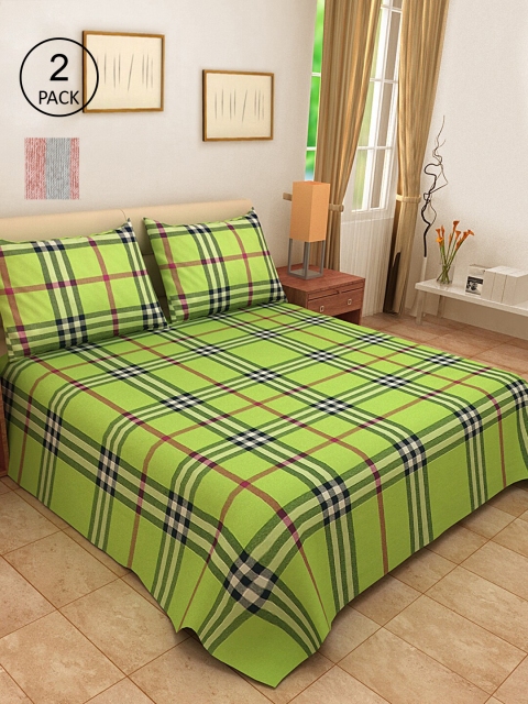 

KLOTTHE Set Of 2 Green & Grey Striped Double King Bed Covers With 4 Pillow Covers