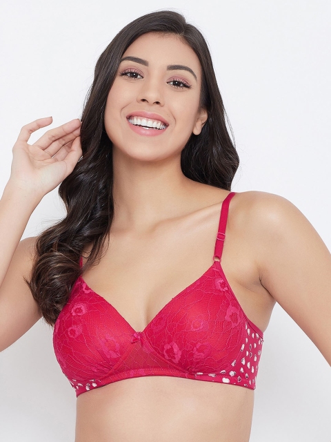 

Clovia Red Lace Non-Wired Lightly Padded T-shirt Bra BR2140P0436E