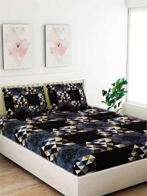 

Salona Bichona Black & Grey Geometric 120 TC Cotton 1 Queen Bedsheet with 2 Pillow Covers