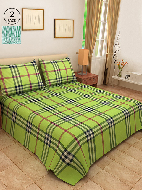 

KLOTTHE Green & White Geometric Cotton 2 Bed Covers with 4 Pillow Covers