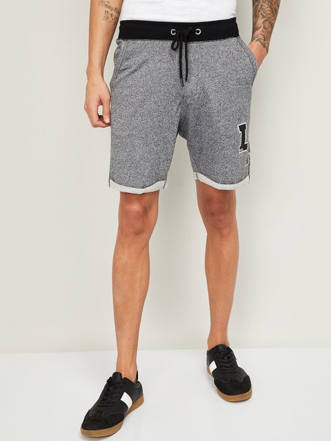

UCLA Men Grey Solid Regular Fit Regular Shorts