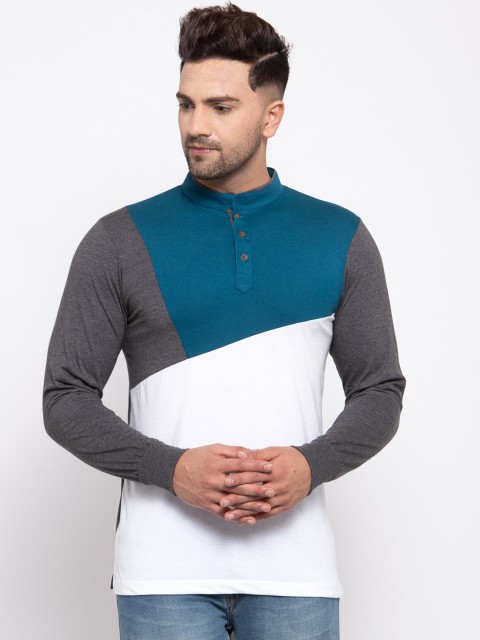 

Kalt Men Grey & White Colourblocked Henley Neck T-shirt