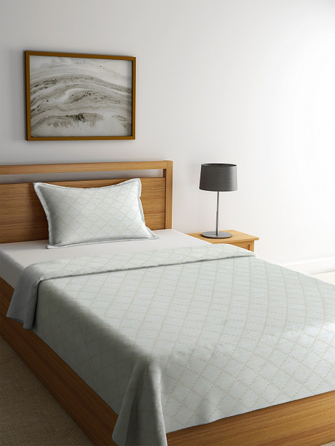

KLOTTHE White & Grey Woven-Design Single Bed Cover With 1 Pillow Cover