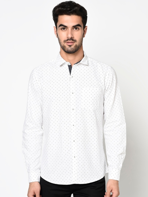 

METTLE Men White Regular Fit Printed Casual Shirt