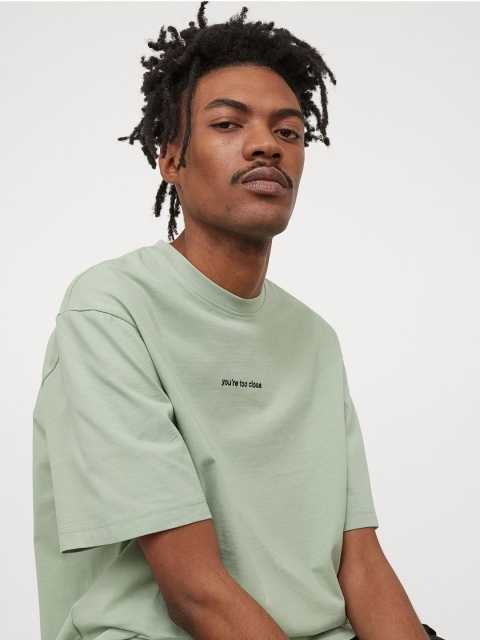 

H&M Men Sage Green & Black Relaxed Fit T-shirt