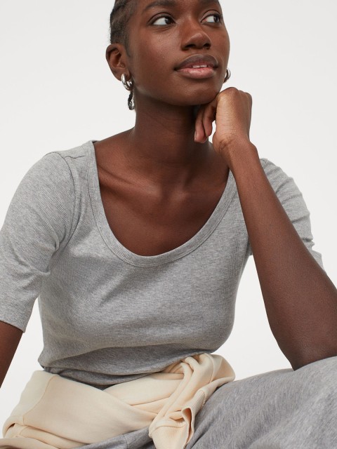

H&M Women Grey Ribbed T-shirt