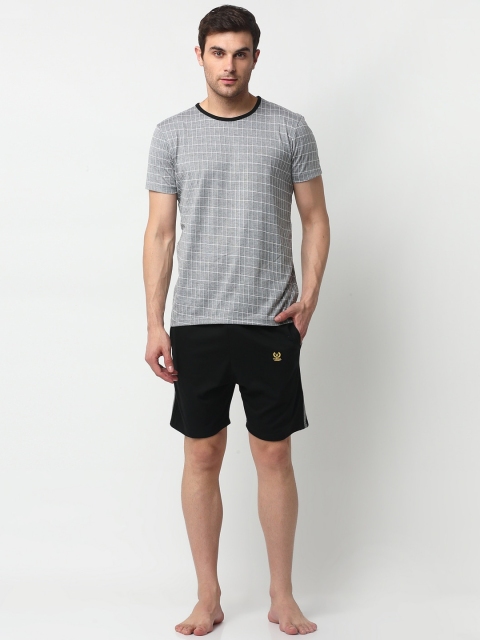 

VIMAL JONNEY Men Grey & White Checked Night Suit