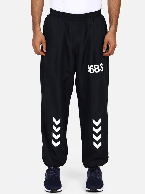 

hummel Men Black & White Printed Joggers