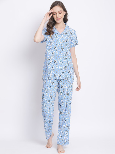 

Kanvin Women Blue & Black Floral Printed Night suit