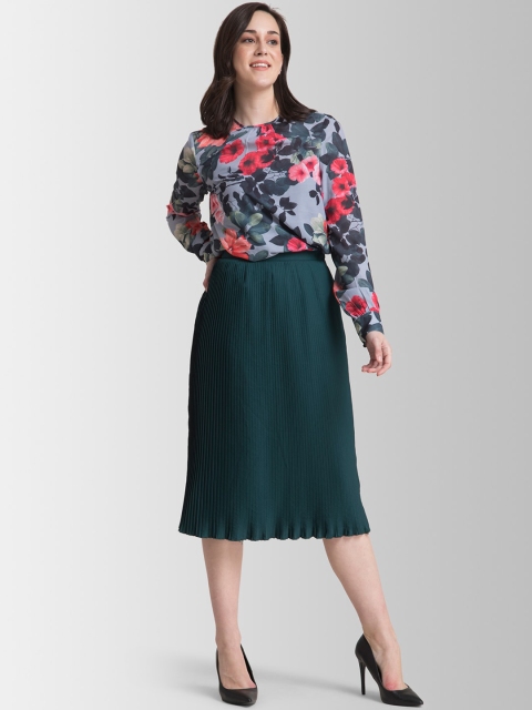 

FableStreet Women Grey & Pink Printed Top with Skirt
