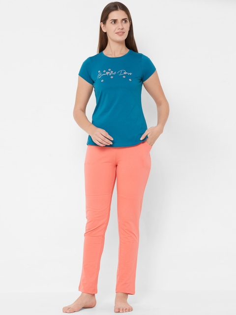

Sweet Dreams Women Blue & Peach-Coloured Printed Night Suit