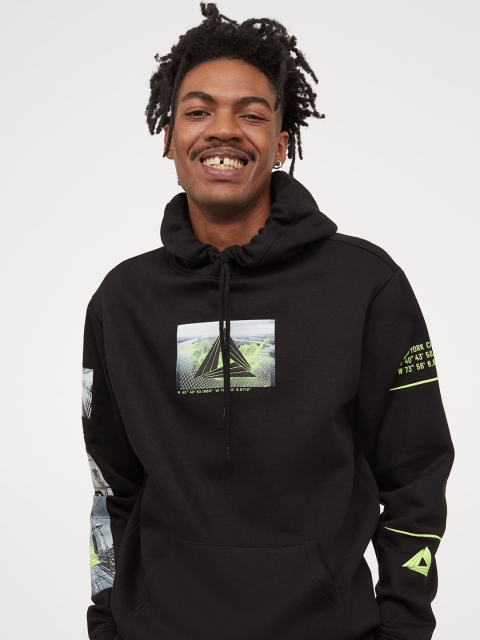 

H&M Men Black Printed Hoodie