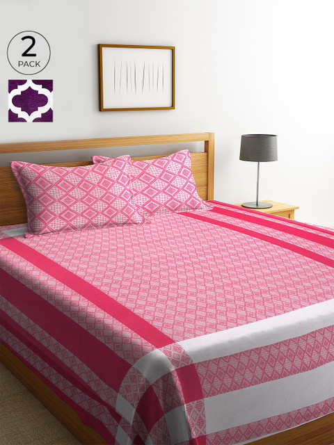 

KLOTTHE Set of 2 Geometric Double Bed Covers With 4 Pillow Covers, Pink