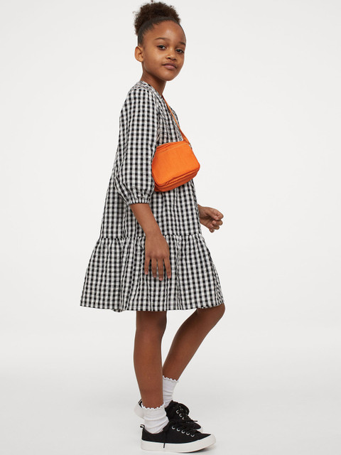 

H&M Women Black & White Puff-sleeved Dress