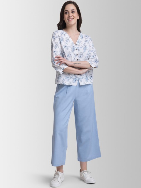 

FableStreet Women Blue & White Printed Top with Trousers
