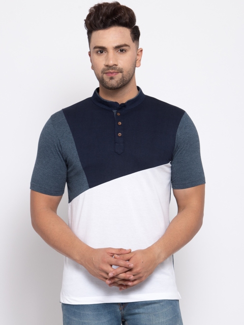 

Kalt Men Blue Colourblocked Mandarin Collar T-shirt
