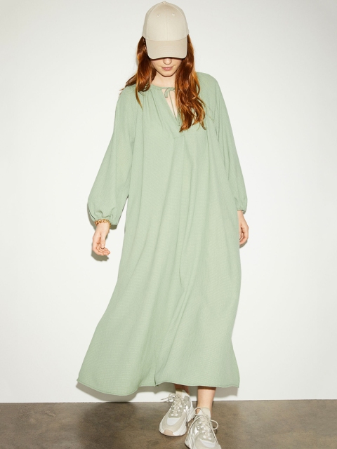 

H&M Women Green Solid Calf-Length Dress