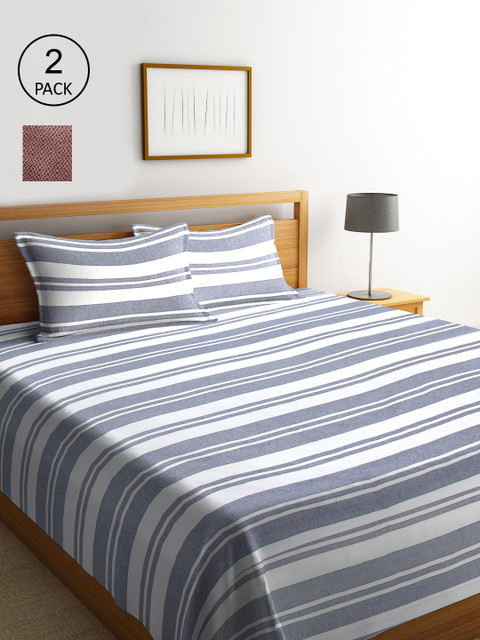 

KLOTTHE Set Of 2 Striped Double King Bed Covers with 4 Pillow Covers, Red