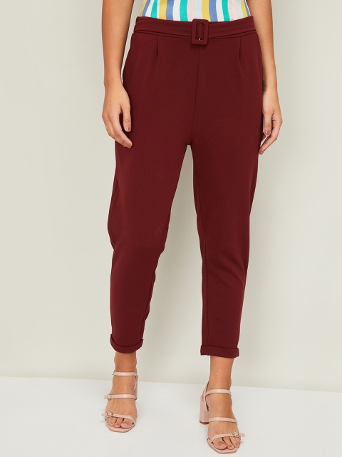 

Ginger by Lifestyle Women Red Regular Fit Solid Cropped Peg Trousers