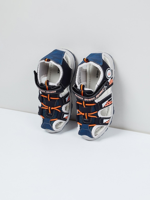 

max Boys Blue & White Fisherman Sandals