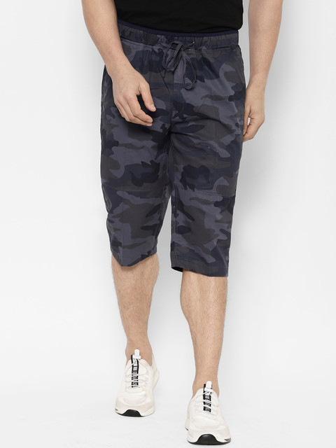 

SAPPER Men Grey Printed Slim Fit Regular Shorts