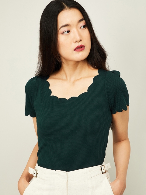 

Code by lifestyle Green Solid Regular Top