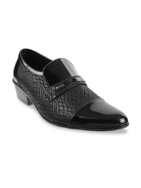 

Mochi Men Black Textured Leather Formal Slip-Ons