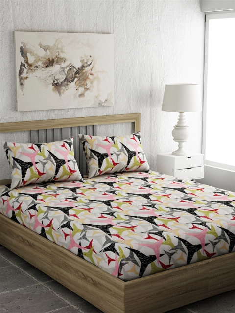 

EverHOME White & Black Geometric 210 TC Cotton 1 Queen Bedsheet with 2 Pillow Covers